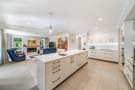 Photo of property in 6 Bateson Way, Heretaunga, Upper Hutt, 5018