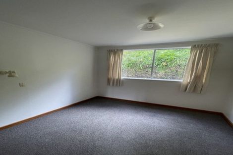 Photo of property in 13-13a Espin Crescent, Karori, Wellington, 6012