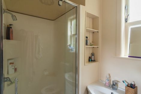 Photo of property in 1 Mortimer Terrace, Aro Valley, Wellington, 6021