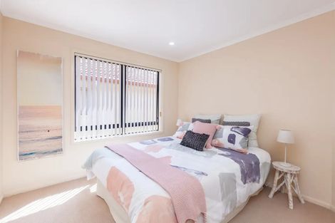 Photo of property in 102 Nautilus Drive, Gulf Harbour, Whangaparaoa, 0930