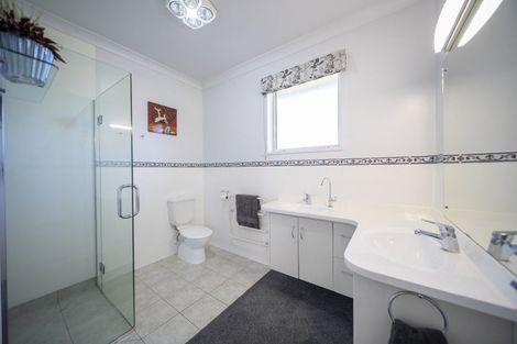 Photo of property in 56 Hawea Place, Te Anau, 9600