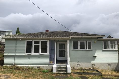 Photo of property in 105 Seatoun Heights Road, Seatoun, Wellington, 6022