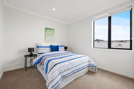 Photo of property in 26 Rauriki Lane, Rosehill, Papakura, 2113