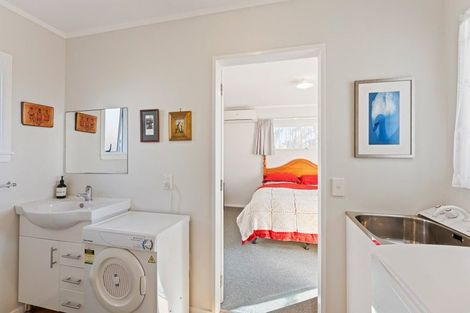 Photo of property in 49 William Street, Waikanae Beach, Waikanae, 5036