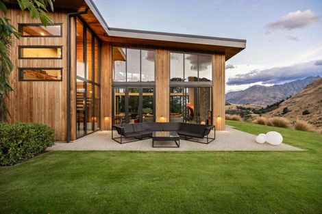 Photo of property in 142 Littles Road, Dalefield, Queenstown, 9371