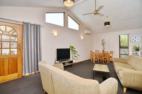 Photo of property in 2/218 Pine Avenue, South New Brighton, Christchurch, 8062