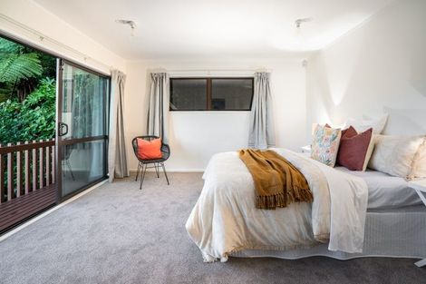 Photo of property in 16 Garden Road, Northland, Wellington, 6012