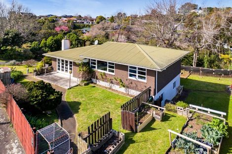 Photo of property in 10 Hillside Crescent, Westown, New Plymouth, 4310