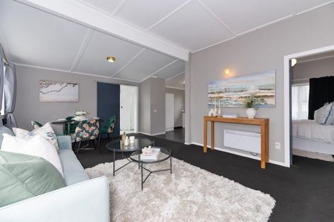 Photo of property in 10a Lewis Street, Blockhouse Bay, Auckland, 0600