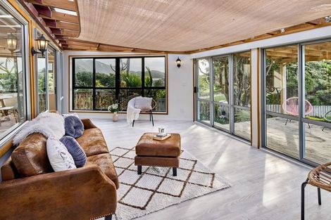 Photo of property in 83 Wellington Road, Paekakariki, 5034