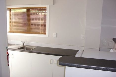 Photo of property in 1/9-11 Masterton Road, Rothesay Bay, Auckland, 0630