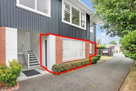 Photo of property in 231a Point Chevalier Road, Point Chevalier, Auckland, 1022
