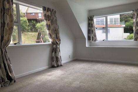 Photo of property in 39 Onslow Road, Khandallah, Wellington, 6035