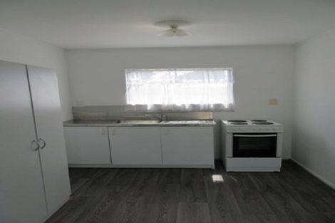 Photo of property in 9 Clayton Road, Manurewa, Auckland, 2102