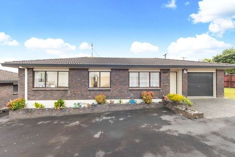 Photo of property in 1/111 Sturges Road, Henderson, Auckland, 0612