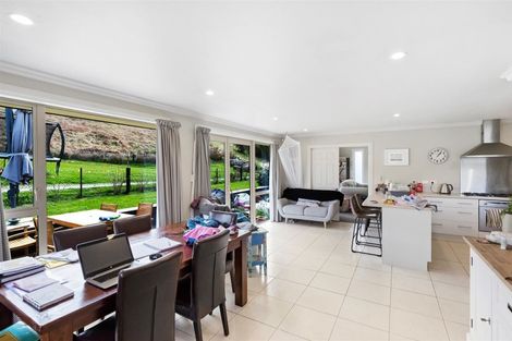 Photo of property in 13 Ada Place, Lake Hayes, Queenstown, 9304