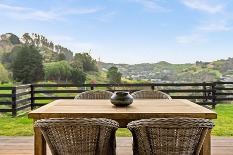 Photo of property in 5 Te Roera Drive, Taradale, Napier, 4112