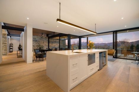 Photo of property in 6 Bloxham Lane, Lake Hayes, Queenstown, 9371