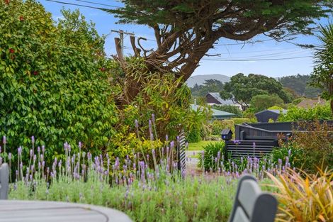 Photo of property in 29 Hona Street, Waikanae Beach, Waikanae, 5036