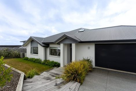 Photo of property in 5 Dove Grove, Westmorland, Christchurch, 8025