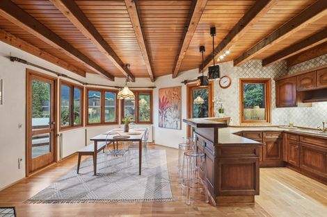 Photo of property in 9 Cypress Court, Kelvin Heights, Queenstown, 9300