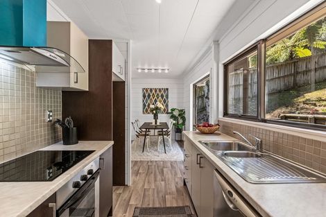 Photo of property in 45 Topliss Drive, Northcross, Auckland, 0632