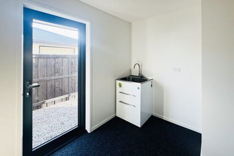 Photo of property in 37 Mehrtens Crescent, Woodend, 7691