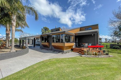 Photo of property in 32 Hauraki Road, Hauraki, Auckland, 0622