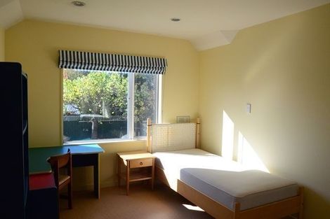 Photo of property in 32 Otara Street, Ilam, Christchurch, 8053