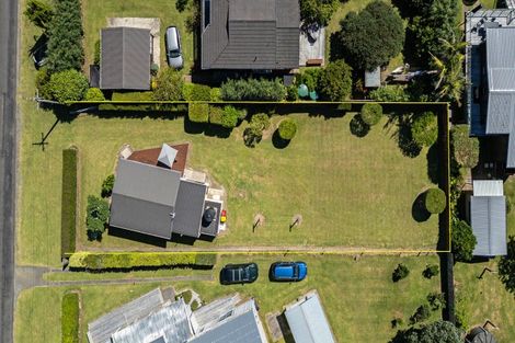 Photo of property in 11 Hahei Beach Road, Hahei, Whitianga, 3591