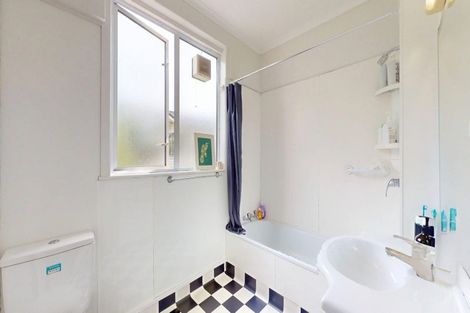 Photo of property in Samoa High Commission, 4/1 Wesley Road, Kelburn, Wellington, 6012