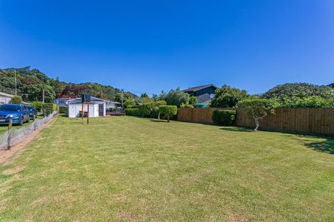 Photo of property in 11 Hahei Beach Road, Hahei, Whitianga, 3591