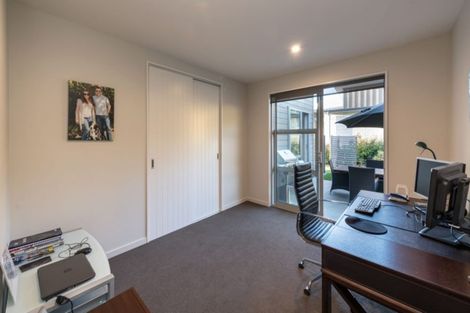 Photo of property in 16 Edgewood Place, Wanaka, 9305