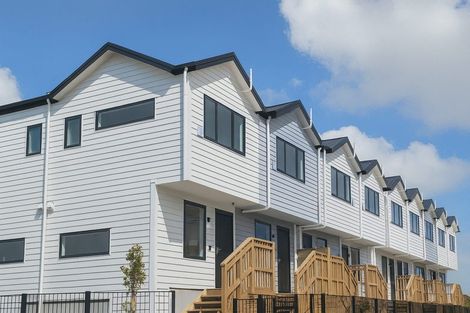 Photo of property in 6/5 Paine Place, Mangere, Auckland, 2022