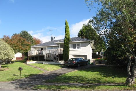 Photo of property in 47 Ennis Avenue, Pakuranga Heights, Auckland, 2010
