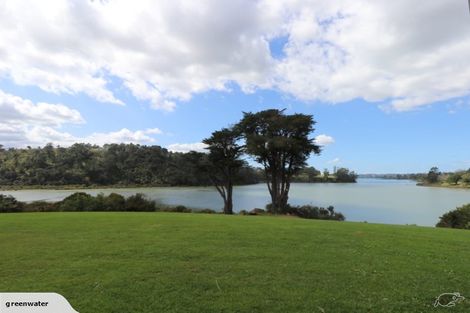 Photo of property in 107 Riverland Road, Kumeu, 0892