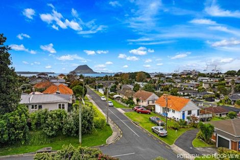 Photo of property in 59 Seaview Road, Otumoetai, Tauranga, 3110
