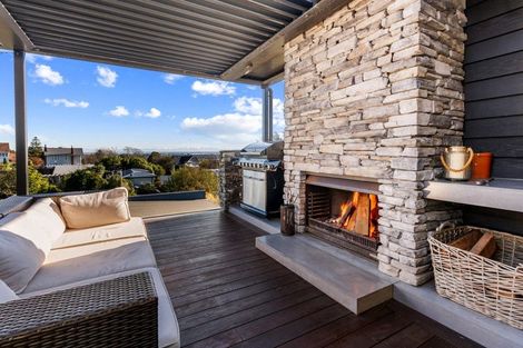 Photo of property in 19 Gwynfa Avenue, Cashmere, Christchurch, 8022
