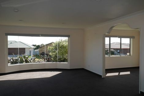 Photo of property in 151 Realm Drive, Paraparaumu, 5032