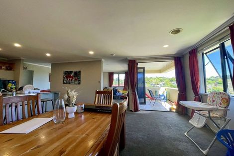 Photo of property in 204 Heta Road, Merrilands, New Plymouth, 4312