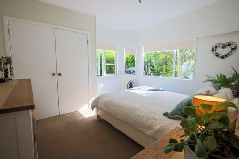 Photo of property in 33 Scott Road, Stanmore Bay, Whangaparaoa, 0932