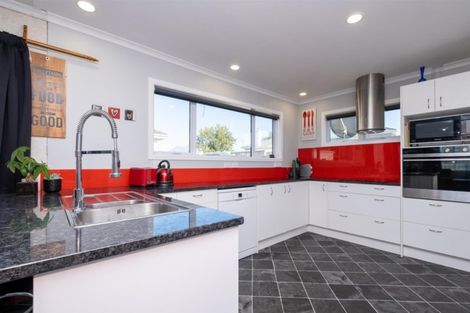 Photo of property in 8 Seyton Street, Stratford, 4332