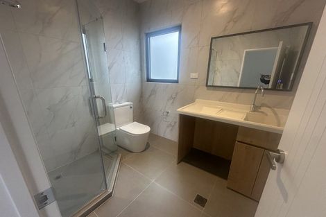 Photo of property in 35 Cedar Heights Avenue, Massey, Auckland, 0614