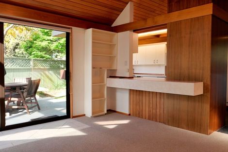 Photo of property in 10 Edgewater Street, Waikanae, 5036