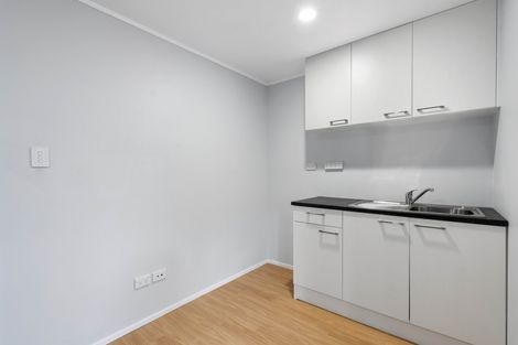 Photo of property in 123 Beach Road, Pahurehure, Papakura, 2113