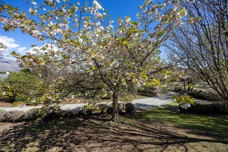 Photo of property in 5 Cottonwood Lane, Wanaka, 9305