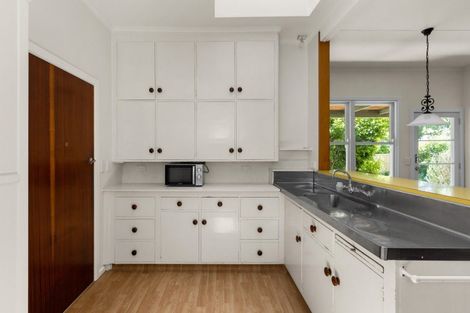 Photo of property in 7 Plassey Street, Havelock North, 4130