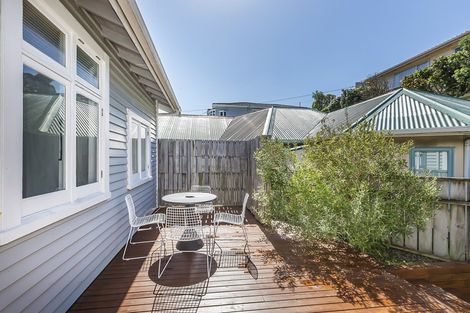 Photo of property in 99 The Parade, Island Bay, Wellington, 6023