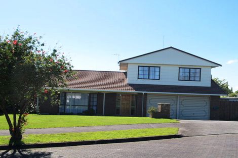 Photo of property in 14 Crescent Hills Court, Northpark, Auckland, 2013