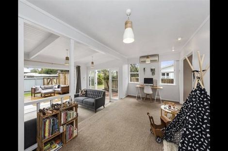 Photo of property in 8 Colstone Street, Glenview, Hamilton, 3206